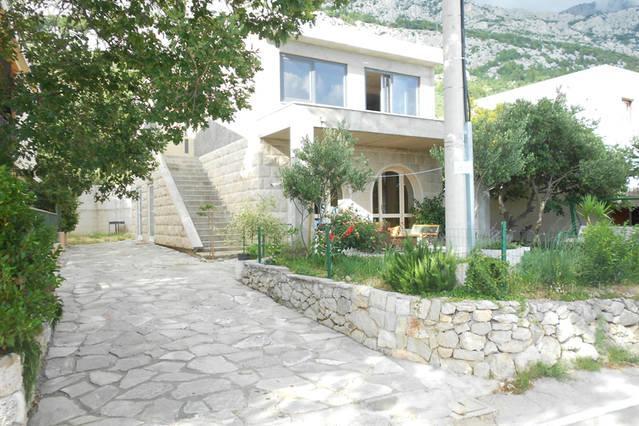 Holiday Home With Free Parking By The Beach Брела Номер фото